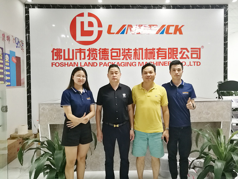 浙江徐總購(gòu)買咖啡豆包裝機(jī)